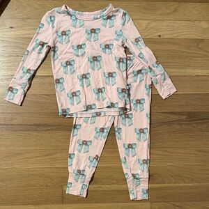 Posh Peanut Pink Pajama Set with Bow Design